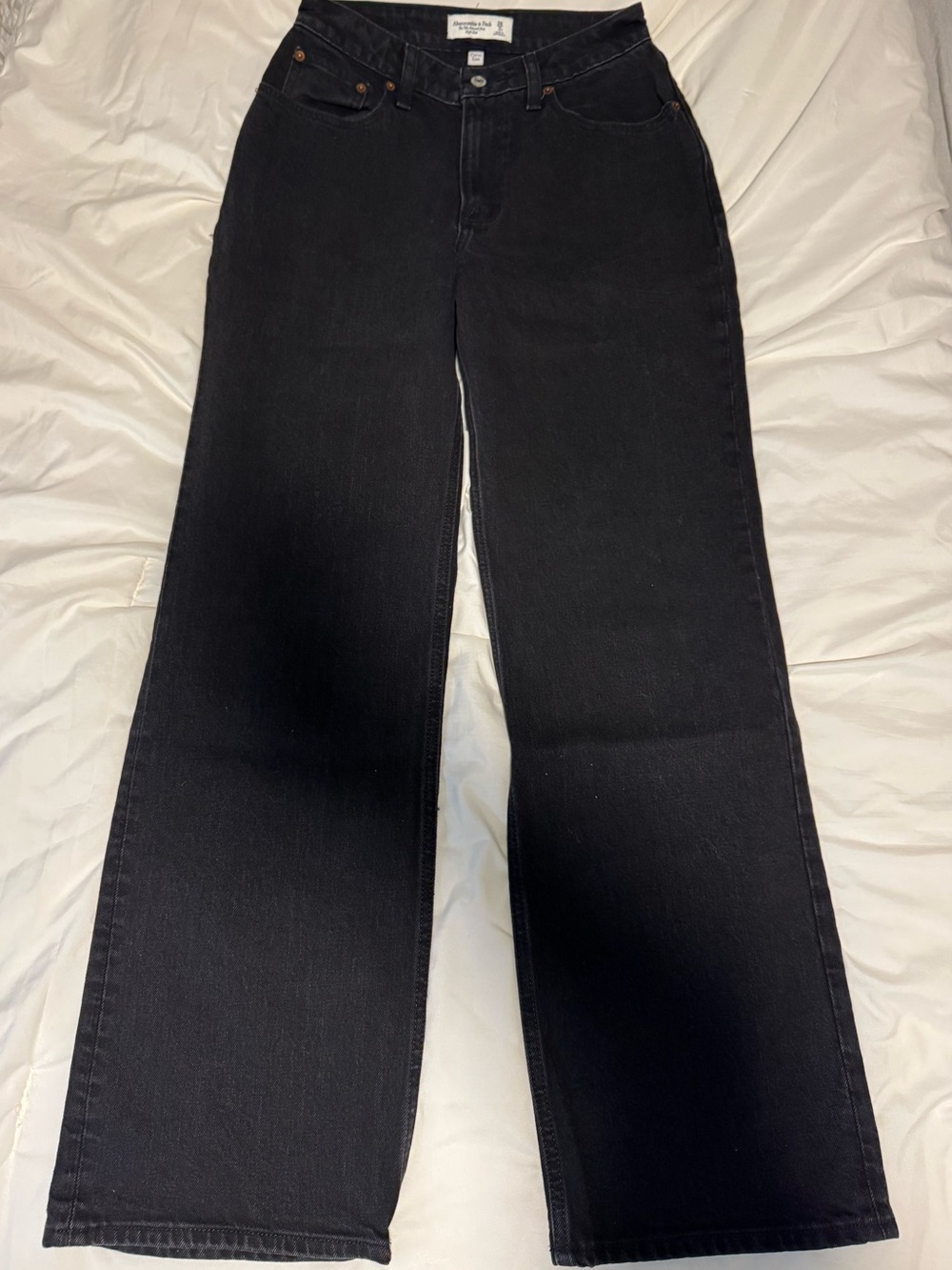 Abercrombie & Fitch Curve Love High Rise 90s Relaxed Jeans Black